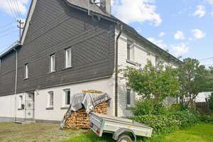 Hilchenbach-Helberhausen: Fachwerk-Charme mit Ausbaupotenzial in ruhiger Lage  – Die vollständige Adresse der Immobilie erhältst du vom Anbieter., 57271 Hilchenbach – Vorschaubild 1