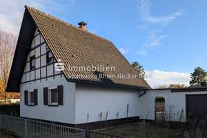 Idyllisches Wohnen in Mannheim - Einfamilienhaus mit großem Grundstück

 – Die vollständige Adresse der Immobilie erhältst du vom Anbieter., 68307 Schönau, Mannheim – Vorschaubild 1