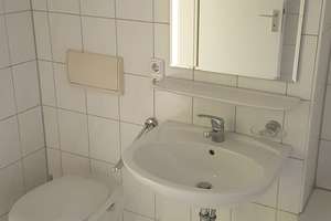 Sehr schöne 2-Zimmer-Wohnung mit Terrasse u. Garten – Höllbachstraße 2c, 93059 Reinhausen, Regensburg – Vorschaubild 8