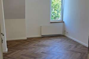  1 Zimmer in einer 5 Zimmer Wohnung in Köln Humboldt – Taunusstr 14, 51105 Humboldt/Gremberg, Köln – Vorschaubild 8