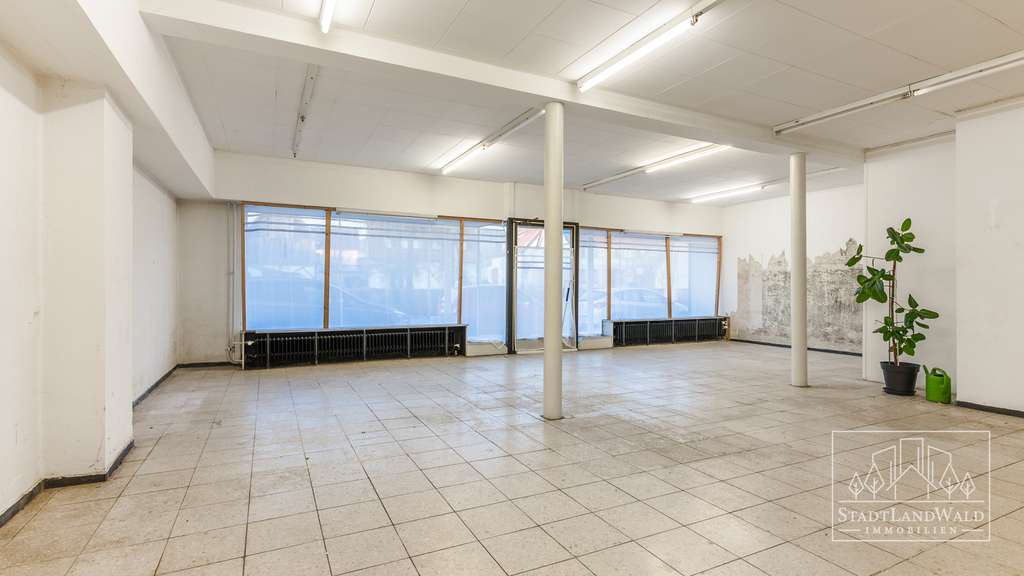 Immobilie in Fischbach bei Dahn - ZFH mit Gewerbemöglichkeiten, Werkstatthallen und großem Hof in zentraler Lage von Fischbach - Bild 2