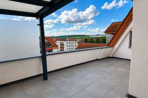 Exklusive teilmöblierte 2-Zimmer-Penthousewohnung mit Terrasse in Toplage nahe der Innenstadt