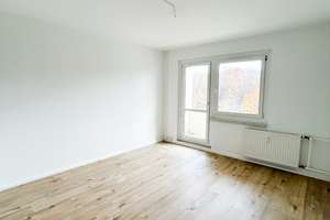 Paare aufgepasst! Lichtdurchflutete 3-Zimmer-Wohnung mit Einbauküche und Balkon! – Wolgograder Allee 58, 9123 Hutholz, Chemnitz – Vorschaubild 12