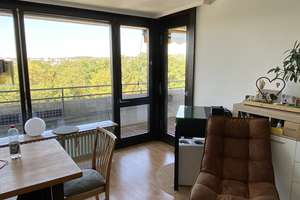 Mini-Penthouse mit Blick ins Grüne