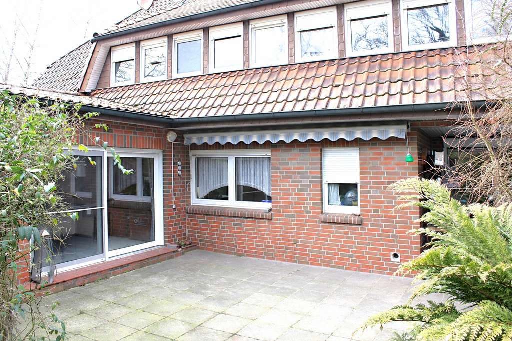 Immobilie in Herzlake - Großzügiges Wohnhaus mit Wintergarten, Poolhaus und vielseitigen Nutzungsmöglichkeiten - Bild 3