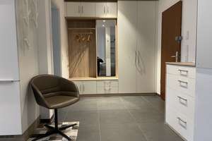 Geschmackvolle, neuwertige 1-Raum-EG-Wohnung möbliert