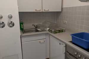 Ab 1. August! Besichtigung heute Abend! Teilmöbliertes Apartment, Balkon und EBK - Piccoloministraße – München – Vorschaubild 10