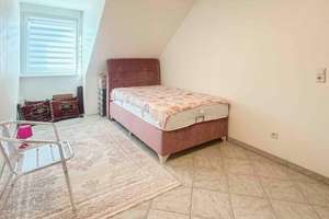 Viel Raum für Ihre Familie: Top gepflegtes Rheinmittelhaus im Kölner Norden.  – Die vollständige Adresse der Immobilie erhältst du vom Anbieter., 50765 Blumenberg, Köln – Vorschaubild 11