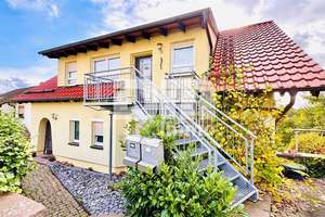 Modernisiertes 1 bis 2 Familienhaus mit DG-Ausbau BJ 02/03 und Panoramablick am Rüsteberg – Die vollständige Adresse der Immobilie erhältst du vom Anbieter., 34266 Niestetal – Vorschaubild 1