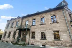 Residenz in einem der geschichtsträchtigsten Gebäude Nürnbergs am Rande des Luitpoldhains – Die vollständige Adresse der Immobilie erhältst du vom Anbieter., 90478 Ludwigsfeld, Nürnberg – Vorschaubild 2