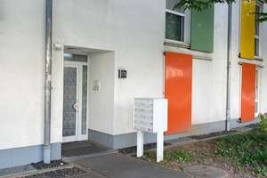 Helle 3 Zimmer Wohnung mit Balkon, Parkett und Garage in guter Lage – Waldstraße 180, 65197 Biebrich, Wiesbaden – Vorschaubild 3