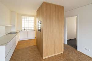 Gemütliche, großzügige 1-Zimmer-Wohnung in moderner Wohnanlage – Tübinger Straße 3b, 80686 Land in Sonne, München – Vorschaubild 5