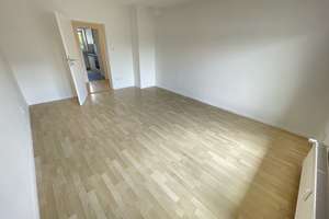 BOCKENHEIM: Sanierte 3-ZW im 4.OG m. West-Balkon, Einbauküche, TL-Bad – Die vollständige Adresse der Immobilie erhältst du vom Anbieter., 60487 Bockenheim, Frankfurt am Main – Vorschaubild 5