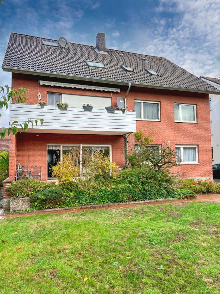 Immobilie in Gütersloh - Attraktives Mehrfamilienhaus mit Entwicklungspotenzial
***4256 G in Kattenstroth - Bild 1