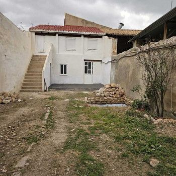 HAUS MIT GRUNDSTÜCK