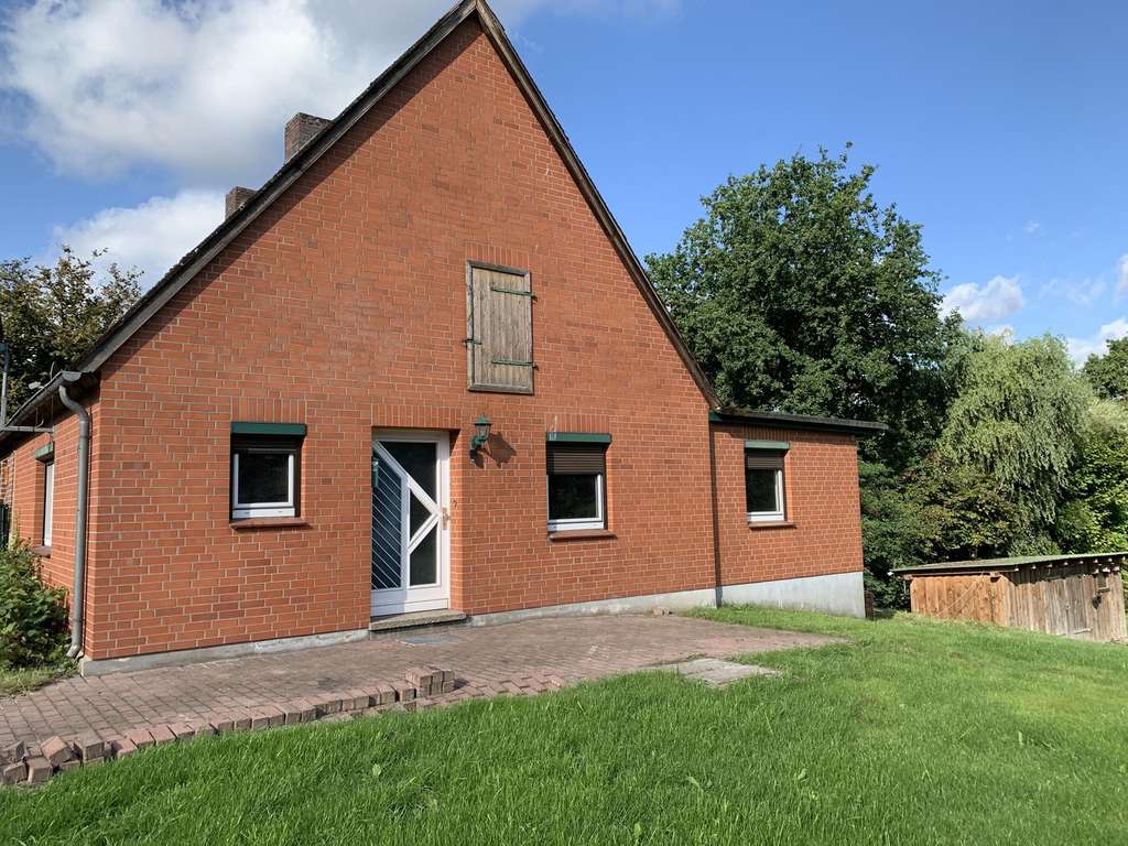 Immobilie in Hornbek - Doppelhaushälfte mit Ausbaureserve - Bild 0