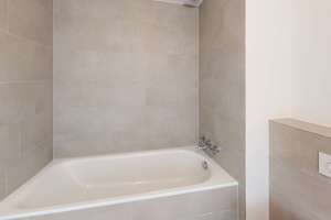 Beeindruckende 3-Zimmer-Maisonettewohnung mit 2 Balkonen – Die vollständige Adresse der Immobilie erhältst du vom Anbieter., 81249 Lochhausen, München – Vorschaubild 9