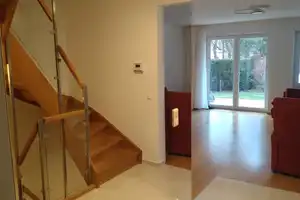 Viel Wohnraum für die Familie ............... Garten, Garage, gute MVV-Anbindung – München (Kreis) – Vorschaubild 5