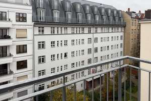 Gut geschnittene Dreizimmerwohnung mit schönem Innenhofblick – Nähe Olivaer Platz – Konstanzer Str. 11, 10707 Wilmersdorf, Berlin – Vorschaubild 2