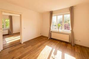 Massives Einfamilienhaus | Kamin | Idyllischer Garten | Garage & Carport – Die vollständige Adresse der Immobilie erhältst du vom Anbieter., 4316 Baalsdorf, Leipzig – Vorschaubild 6