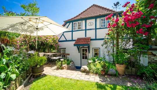 Bild von Einmalig schönes Fischerhaus,  ökologisch saniert, 3 Sonnenterrassen, Einliegerwohnung im OG.