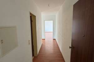 NUR MIT WOHNBERECHTIGUNGSSCHEIN ! 2 - Zimmer Dachgeschosswohnung mit Dachterrasse! – Prußweg 27, 30165 Hainholz, Hannover – Vorschaubild 2