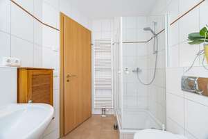 Sonniges Reihenmittelhaus mit Südterrasse! Kurzfristig verfügbar! – Die vollständige Adresse der Immobilie erhältst du vom Anbieter., 81827 Waldtrudering, München – Vorschaubild 25