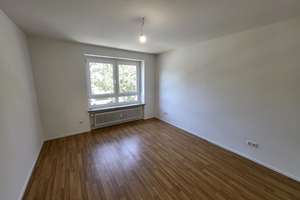 Familienfreundliche 4-Zimmer-Wohnung mit Loggia in Oberhausen zu vermieten – Zirbelstraße 46, 86154 Oberhausen-Nord, Augsburg – Vorschaubild 7
