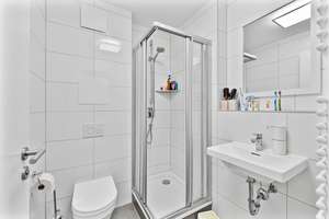 Hochwertige und junge 3 Zi.-Wohnung mit Ost-Süd Balkon und Einbauküche – Die vollständige Adresse der Immobilie erhältst du vom Anbieter., 81249 Aubing-Süd, München – Vorschaubild 13