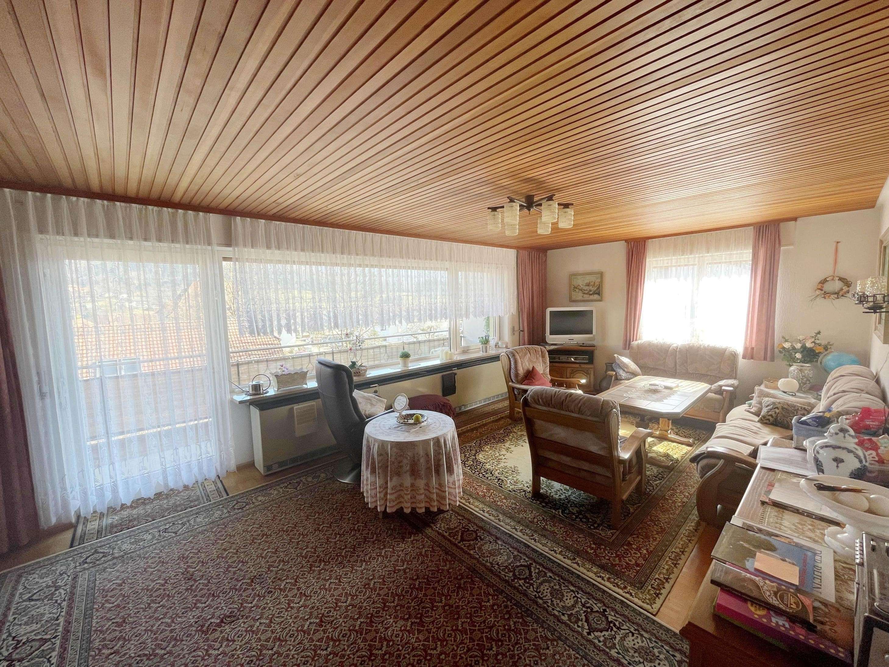 Immobilie in Hasel - Großzügiges Haus sucht Ihre Ideen zur neuen Nutzung - Bild 0