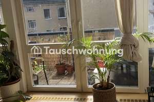 Tauschwohnung: Helle 3 Zi Altbau Maisonette Kreuzberg gg 4 Zi in der Nähe