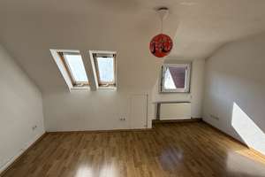 " Die besondere  4 Zimmer-Wohnung in sehr guter Lage  !" – Die vollständige Adresse der Immobilie erhältst du vom Anbieter., 70195 Botnang-Ost, Stuttgart – Vorschaubild 2