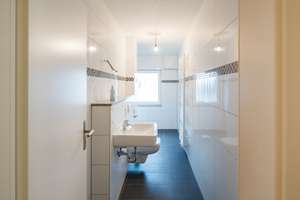 Charmante Maisonette-Wohnung mit Galerie, Balkon und Dachterrasse – Die vollständige Adresse der Immobilie erhältst du vom Anbieter., 45143 Altendorf, Essen – Vorschaubild 10