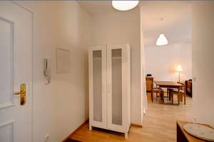 Möbliert: Schöne Altbauwohnung in Haidhausen auf Zeit mieten – Die vollständige Adresse der Immobilie erhältst du vom Anbieter., 81667 Haidhausen Nord, München – Vorschaubild 10