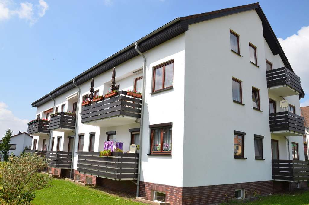 Immobilie in Teutschenthal - Langenbogen: Tolle  2-Zi.-Wohnung mit mit Abendsonnen-Balkon - Bild 0