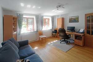 Mehr als nur Wohnen: Einfamilienhaus mit Galerie, Sauna & Gartenidyll! – Landshut (Kreis) – Vorschaubild 7