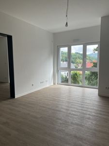 Neubau: Barrierefreie 2-Zi.-Wohnung mit Blick ins Grüne