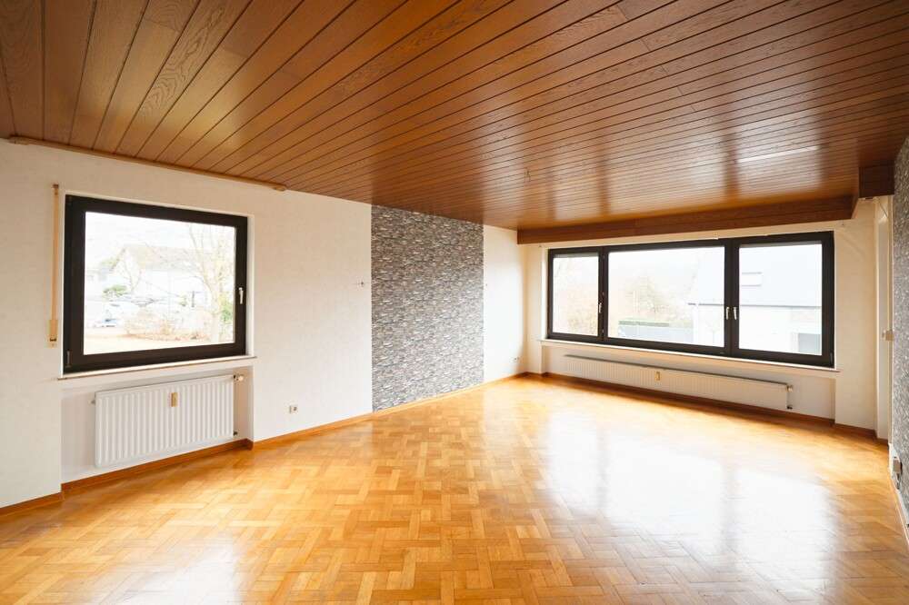 Immobilie in Lahnstein - Charmantes EFH mit ELW, Terrasse, Garten und Garage -Am Fischteich in Oberlahnstein - Bild 0