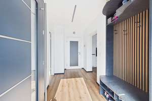 Luxuriöses Wohnensemble in Regensburg – kernsaniert, Pool, Outdoor-Kitchen & Grünblick! – Die vollständige Adresse der Immobilie erhältst du vom Anbieter., 93055 Burgweinting-Harting, Regensburg – Vorschaubild 3