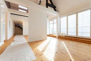 Dachgeschosstraum mit Galerie & Balkon | 2 Bäder | Aufzug | Dielenboden | Stellplatz mgl. – Wurzner Straße 156a, 4318 Sellerhausen-Stünz, Leipzig – Vorschaubild 18