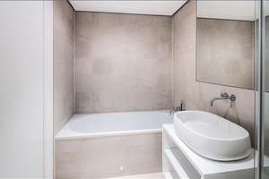 Möbliert: Luxuswohnung im "Hoch der Isar" – Die vollständige Adresse der Immobilie erhältst du vom Anbieter., 81541 Obere Au, München – Vorschaubild 11