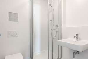 AIGNER - Moderne 4-Zimmer-Wohnung mit West-Ausrichtung in Allach – Die vollständige Adresse der Immobilie erhältst du vom Anbieter., 80999 Untermenzing, München – Vorschaubild 9