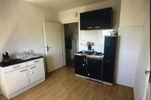 Kleine DG Wohnung (3.OG) in Essen Rüttenscheid teilmöbliert mit kleiner Single Küche. – Eleonorastraße 27, 45136 Rüttenscheid, Essen – Vorschaubild 9