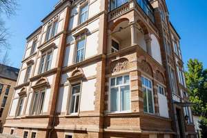 Charmante 2-Zimmer-Altbauwohnung in bester Lage von Wiesbaden – bezugsfertig ab sofort