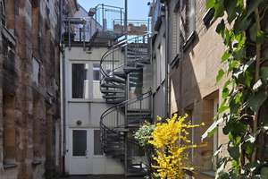 Ruhige Wohnung im Rückgebäude mit Kamin - Fürth Mathildenstraße