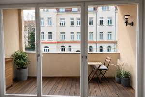 Neubaustandard im Klinker-Altbau: 3 Zimmer | 99 m² | Loggia | 2 Bäder | Fußbodenheizung | Pakett