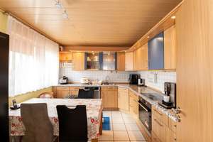 Viel Platz zum Leben: Gepflegte Maisonettewohnung in ruhiger Wohnlage – Die vollständige Adresse der Immobilie erhältst du vom Anbieter., 63674 Altenstadt – Vorschaubild 2