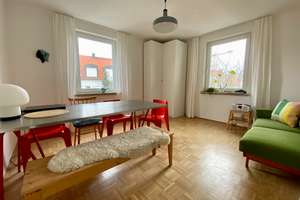 Stilvoll möblierte 2-Raum-Wohnung direkt am Hohenzollernplatz