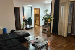 Möblierte Stilvolle 2-Zimmer-Wohnung & Balkon in Düsseldorf mit Einbauküche – Hardtstraße 31, 40629 Grafenberg, Düsseldorf – Vorschaubild 4