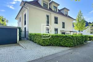 Erbpacht: Stilvolle DG-Wohnung mit großer Sonnenterrasse und ausgebautem Dachspitz in FR-Herdern – 79104 Herdern-Nord, Freiburg im Breisgau – Vorschaubild 2